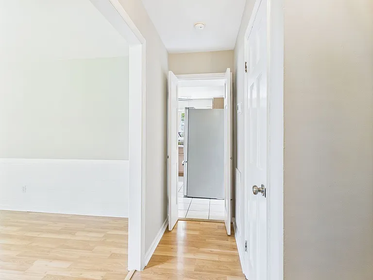 1917 Millsap Ln — Photo 5