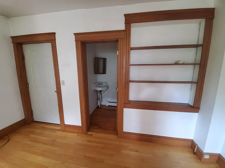 233 Valley St #1 — Photo 6