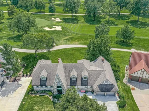 211 W 128th St, Kansas City, MO 64145