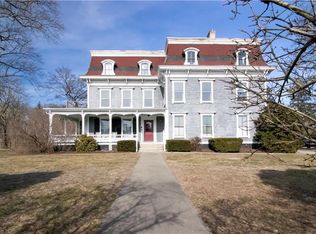 715 Ten Rod Rd APT C, North Kingstown, RI 02852