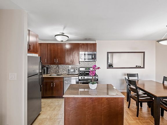 2nd image of 1641 3rd Ave APT 13G