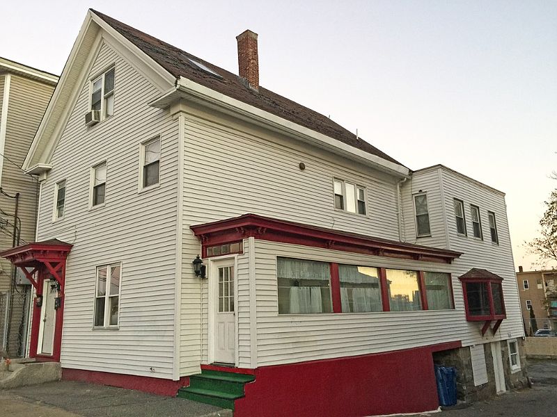 1st image of 456 Haverhill St Floor 3