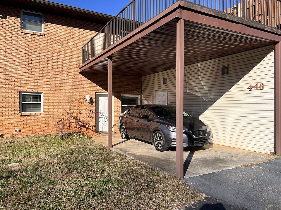 1st image of 446 Cherokee Heights Dr