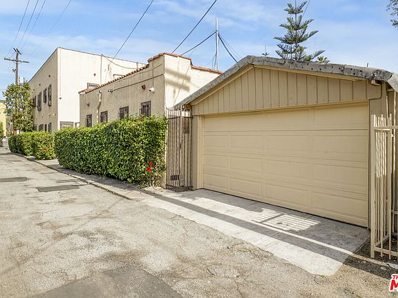 4th image of 716 W 30th St