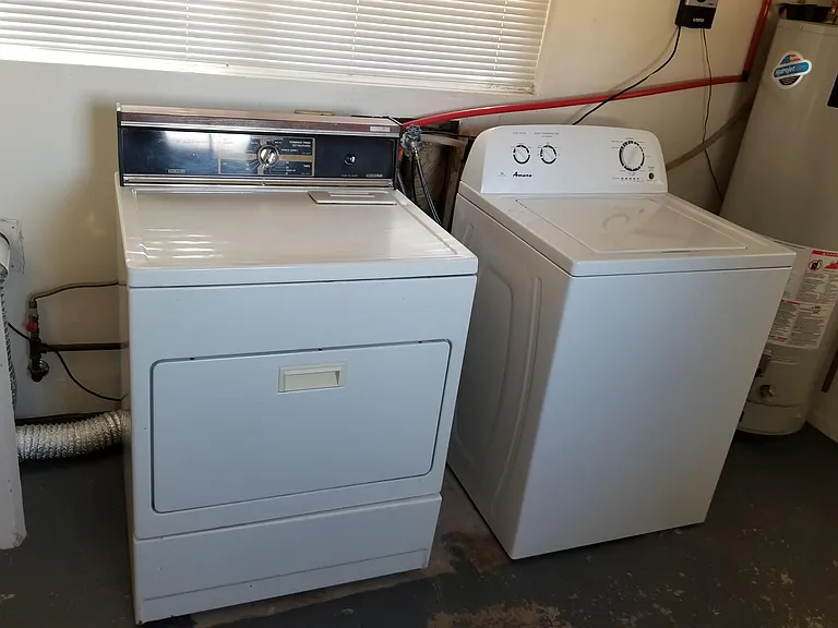 151 N 400 W — Photo 9