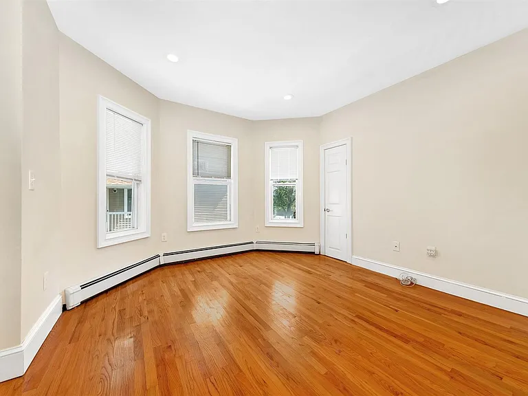 9 Winter Hill Rd — Photo 13
