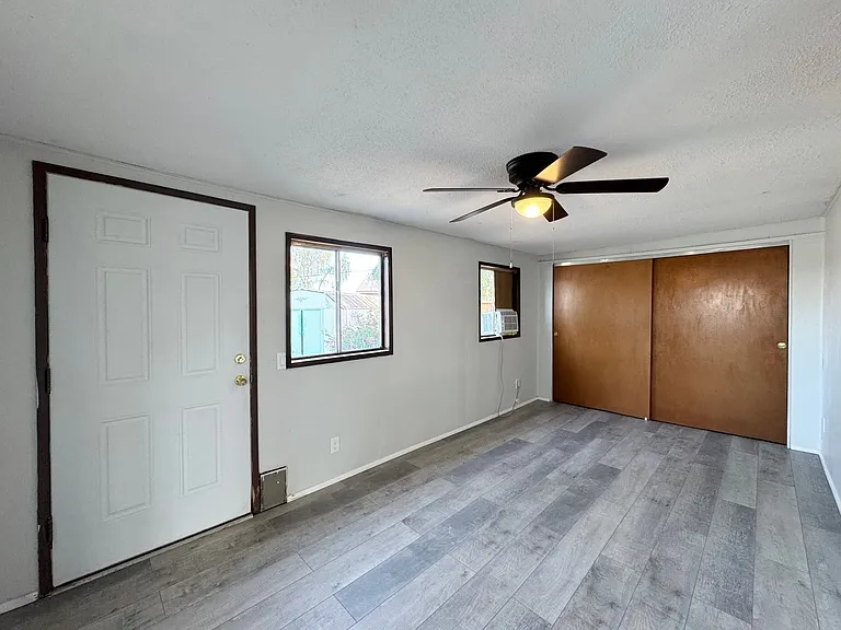 2271 Riverview Ct — Photo 26