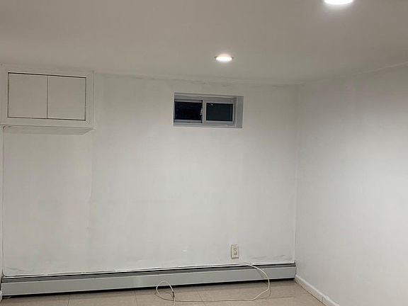 3rd image of 48-51 187th St #B