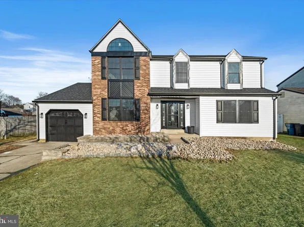 411 Pheasant Cir, Bear, DE 19701