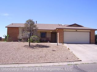 476 Pyrite Dr NE, Rio Rancho, NM 87124