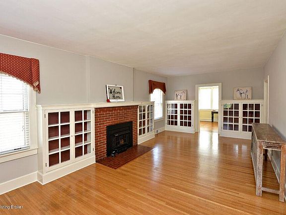 2nd image of 2028 Village Dr