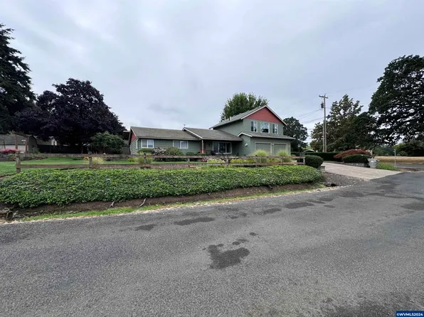 3490 NW Honeywood Dr, Albany, OR 97321