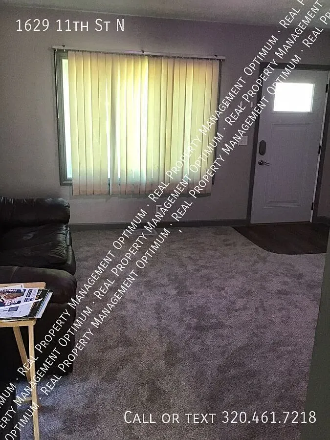 Price Reduced 3 Bedroom 2 Bath Single Family Home In Fargo Nd — Photo 4