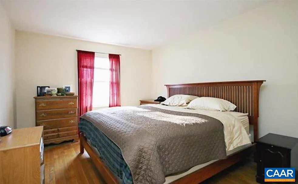 2 bed, 1.0 bath, 781 sqft, $1,450 — Photo 4