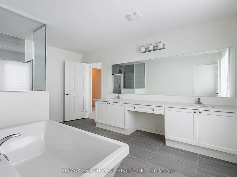 48 Sparrow Way — Photo 38