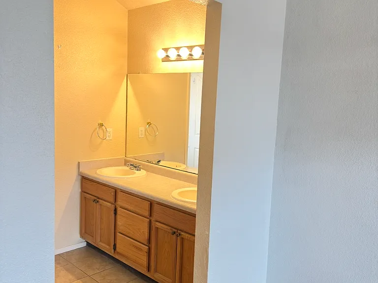5020 Cedar Sands Ln — Photo 7