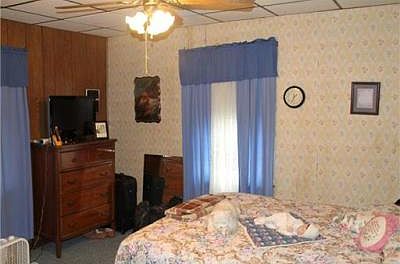 3rd image of 11843 Maccorkle Ave