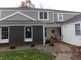 2644 Walden Woods Blvd, Jackson, MI