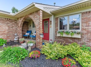 43533 Stuart Ct, Canton, MI 48187