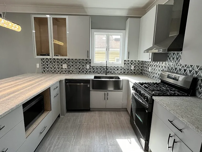 29 Wallis Ave #2 — Photo 6