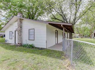 105 S School St, Poyen, AR 72128
