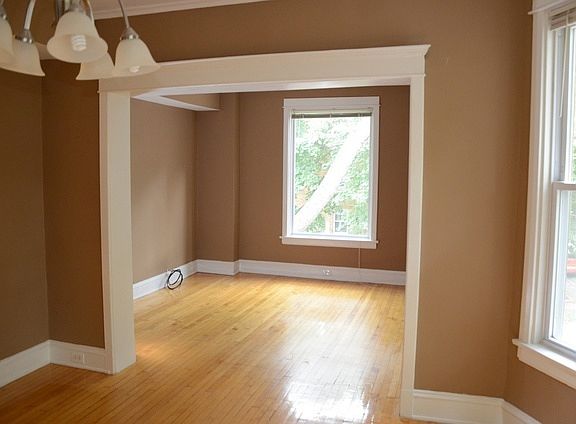 3rd image of 3702 N Hoyne Ave #2S
