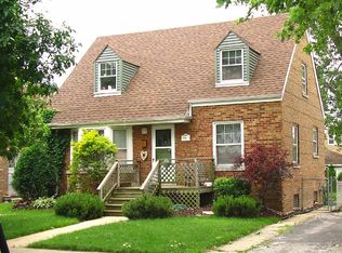 2941 W 97th St, Evergreen Park, IL