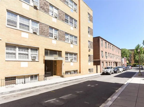 Alpha House, 3520 Center St NW #304, Washington, DC 20010
