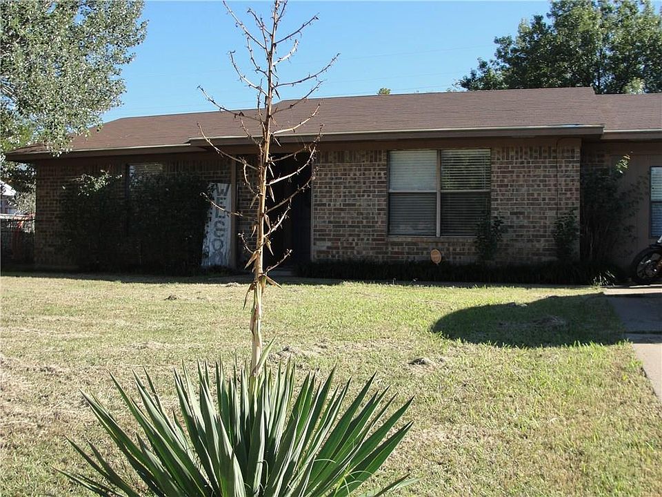 1st image of 1304 SE 22nd St