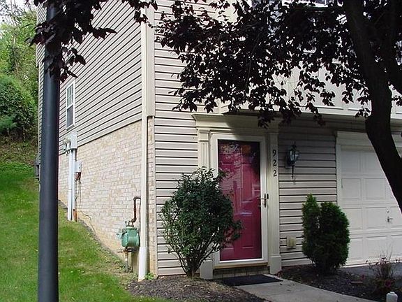 2nd image of 922 Tanglewood Dr