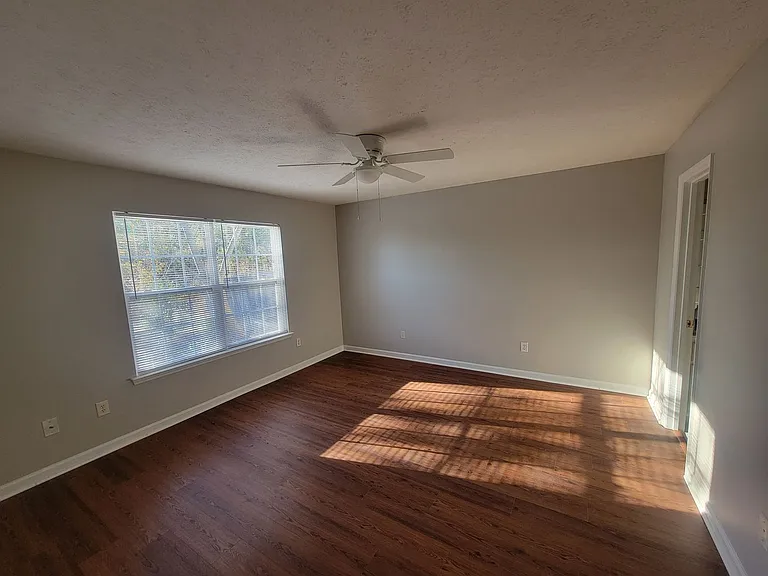 920 Cammaron Way — Photo 13