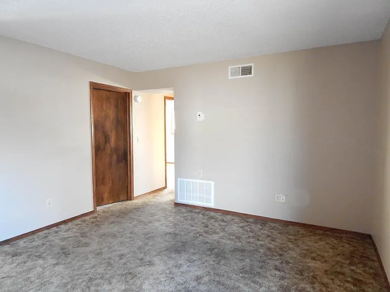 1428 Shelly Dr #1428 — Photo 7