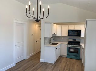 323 1/2 S Parker St, Orange, CA 92868