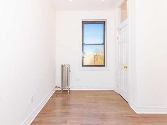 4th image of 1356 Pacific St #5D
