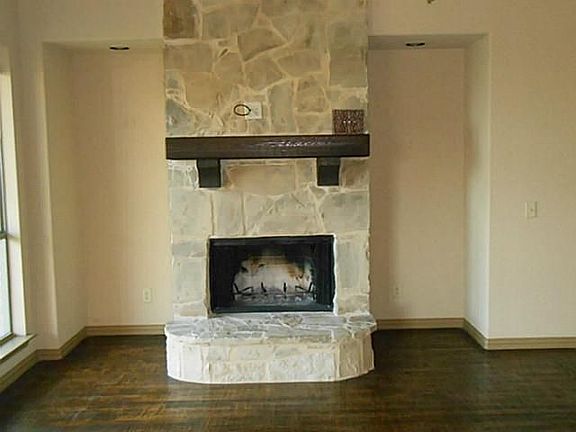 3rd image of 1513 Landon Ln