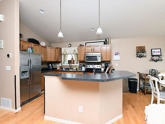 5th image of 5483 49th Ave S