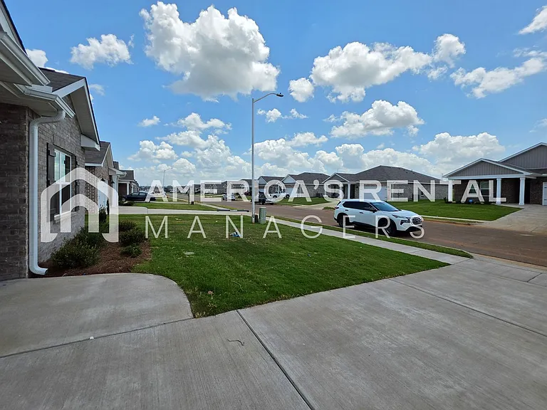 177 Keller Dr — Photo 23
