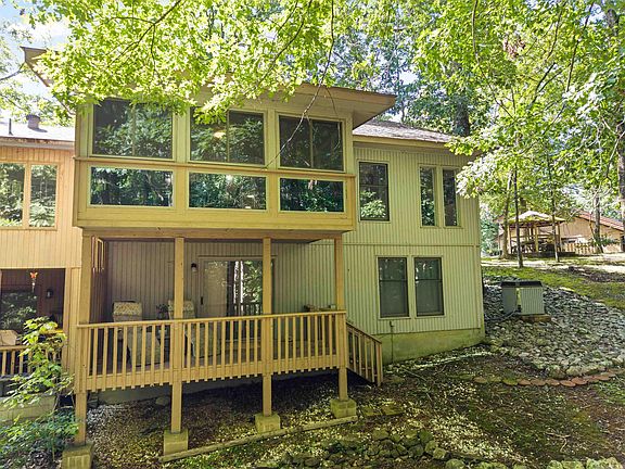 4th image of 44 Esmeralda Pl