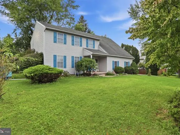 2880 Stillmeadow Ln, York, PA 17404