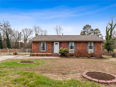 4030 Menfreya Ct, Winston Salem, NC, 27106