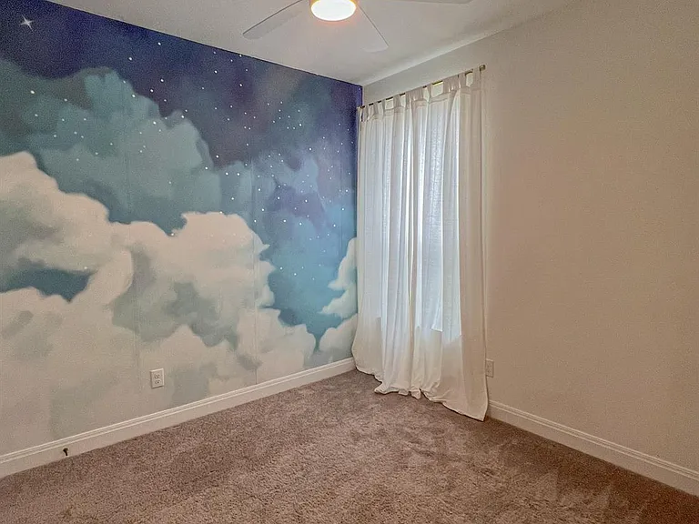 512 Barbary Coast Ln — Photo 17