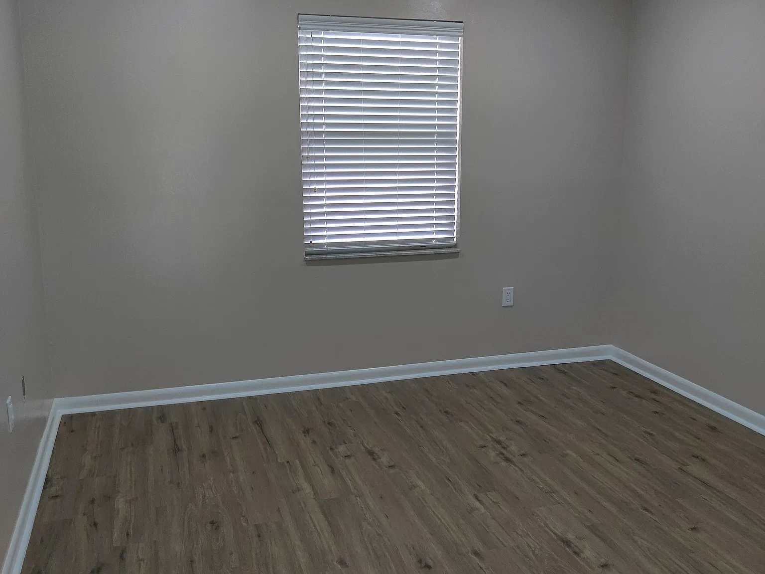 2 bed, 1260 sqft, $1,450 — Photo 3