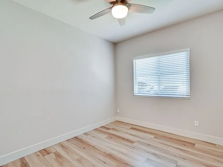537 Shadow Dance Dr — Photo 21