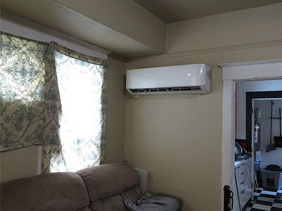 5th image of 416 Eklund Avenue