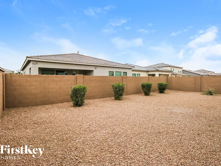 398 W Powell Dr — Photo 14