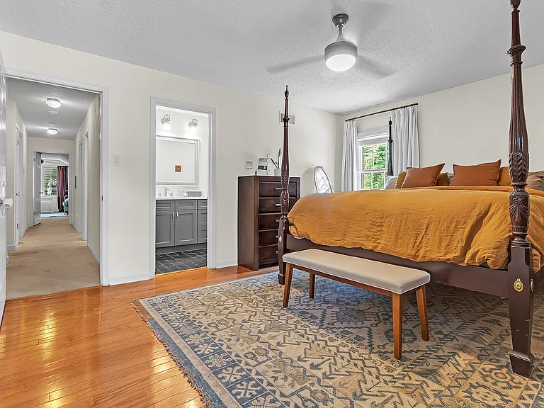 519 Princeton Oaks Cv — Photo 17