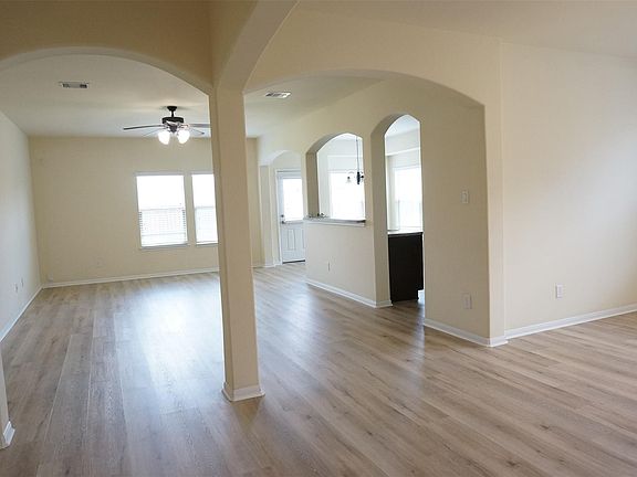 3rd image of 2622 Whitetip Ct