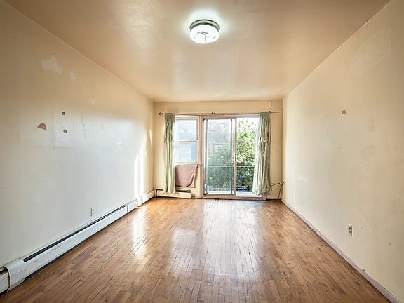 4th image of 4245 Elbertson St