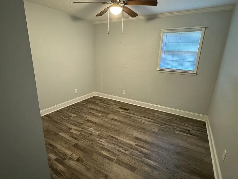 1680 Nisbet Lake Rd — Photo 1