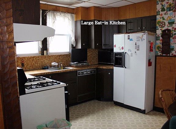 2nd image of 26 Ilford Ave